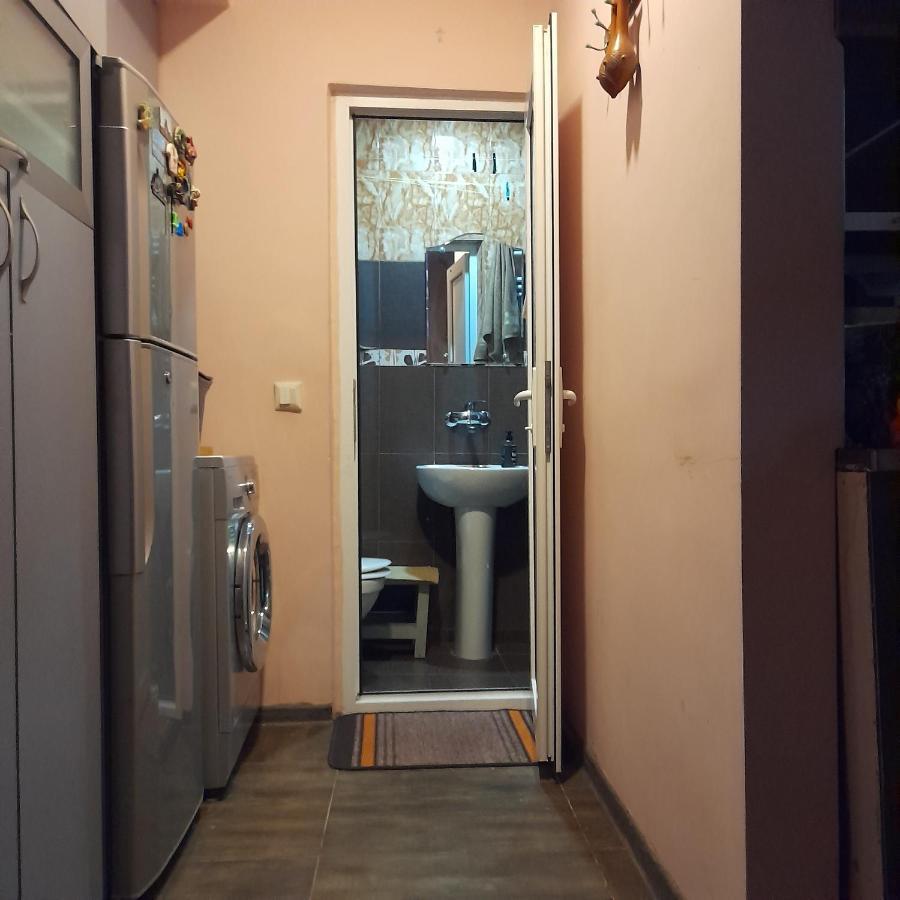 Historical Apartment In City Center Tbilisi Exterior foto